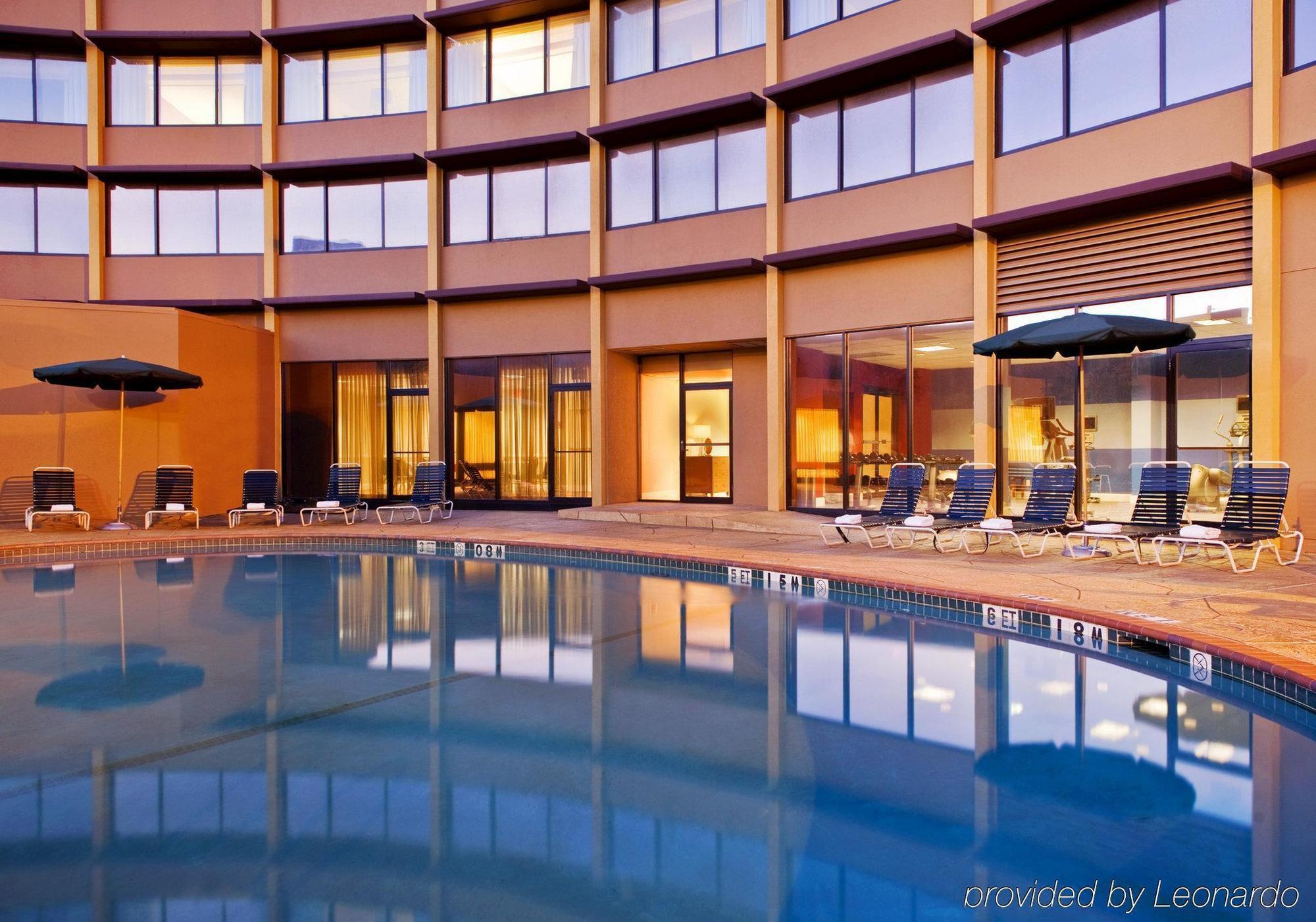 Four Points By Sheraton Houston Greenway Plaza Екстер'єр фото